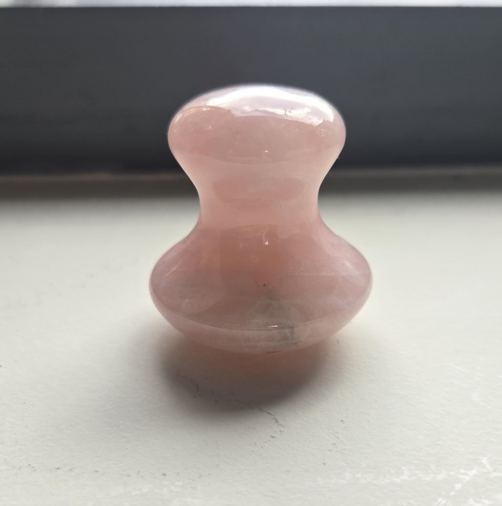 Mount Lai Rose Quartz Eye Depuffer